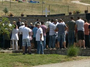 Служен парастос убијеним Србима у Ораховцу