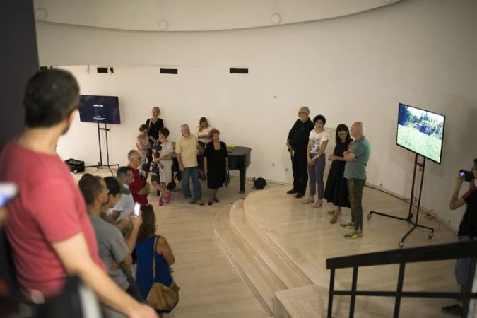 Read more about the article Izližba “NESTALI” U KCB-u Delikatna tema povezala mlade umetnike iz Beograda, Novog Sada i Rijeke