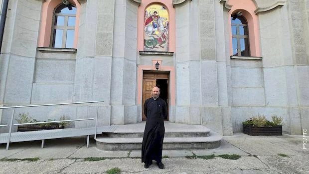 Миљко Корићанин, свештеник из Пећи